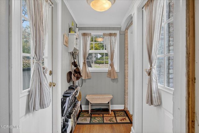 4104 Brookside Road, Ottawa Hills, OH 43606