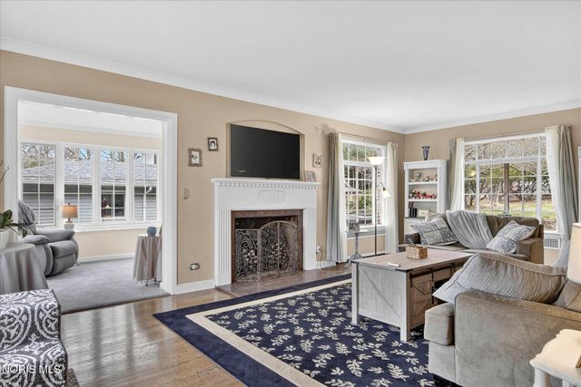 4104 Brookside Road, Ottawa Hills, OH 43606