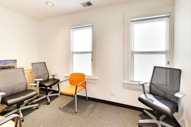 2435 N Ashland Avenue, Chicago, IL 60614