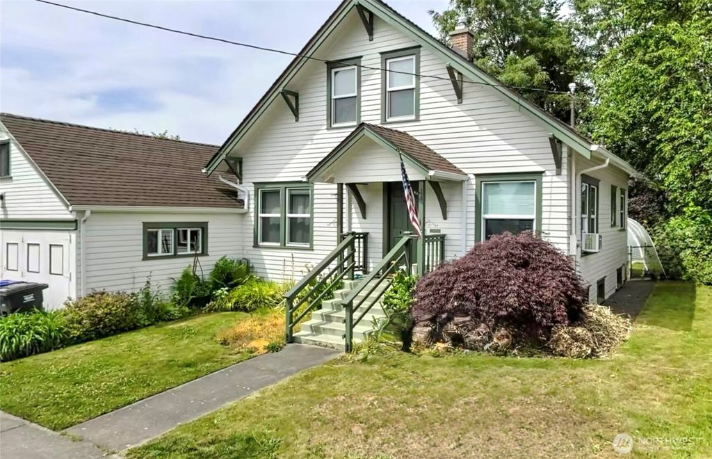 1621 Baker Avenue, Everett, WA 98201