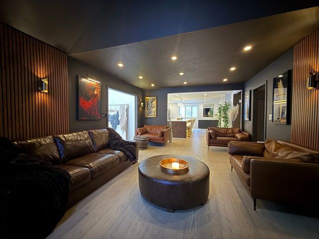 21 Scotch Dam Rd, Easton, MA 02375