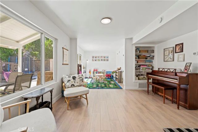 28019 Deep Creek, Canyon Country, CA 91387