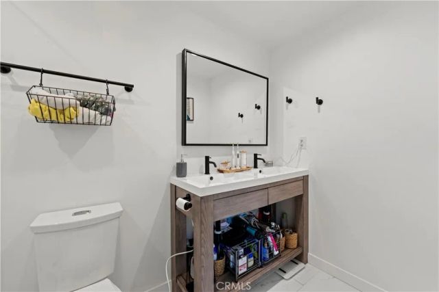 28019 Deep Creek, Canyon Country, CA 91387