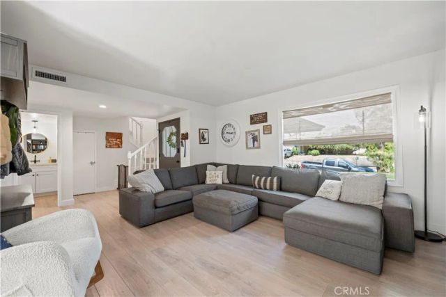 28019 Deep Creek, Canyon Country, CA 91387