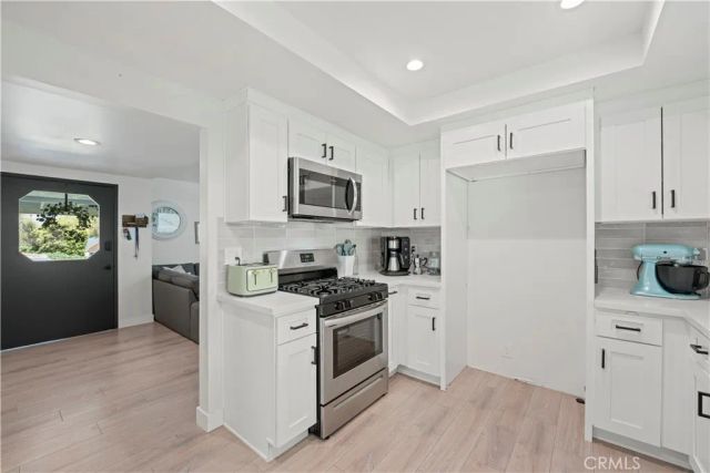 28019 Deep Creek, Canyon Country, CA 91387