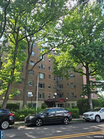 2345 Linwood Avenue, Fort Lee, NJ 07024