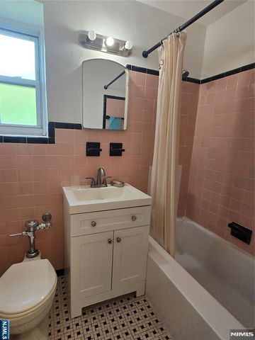 2345 Linwood Avenue, Fort Lee, NJ 07024