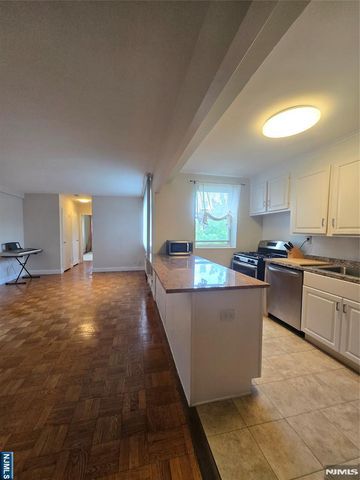 2345 Linwood Avenue, Fort Lee, NJ 07024