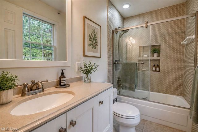 8242 Starburst Road, Mentor, OH 44060