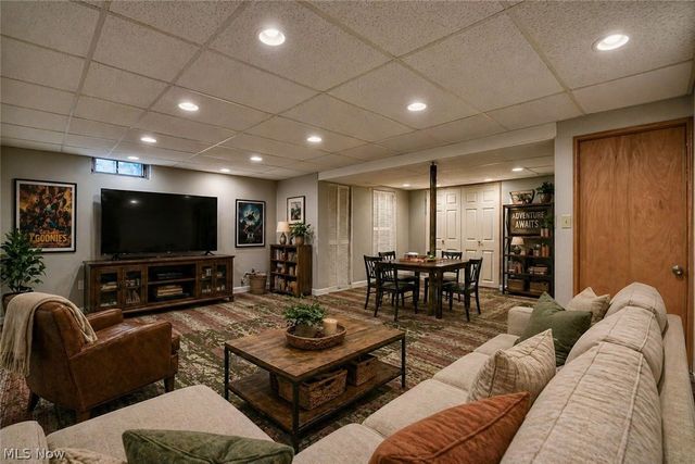 8242 Starburst Road, Mentor, OH 44060