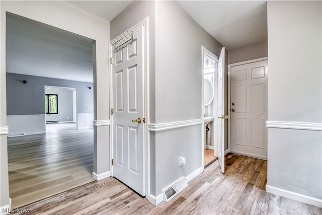 8242 Starburst Road, Mentor, OH 44060