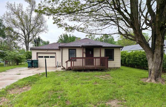 805 W Harvard Avenue, Muncie, IN 47304