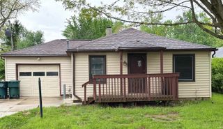 805 W Harvard Avenue, Muncie, IN 47304