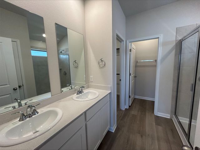 125 Zinnia LN, Hutto, TX 78634