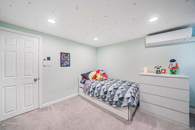 1 2nd Avenue, East Rockaway, NY 11518