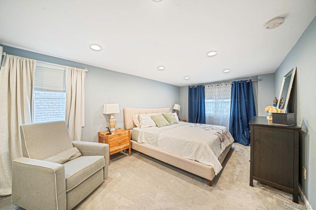 1 2nd Avenue, East Rockaway, NY 11518