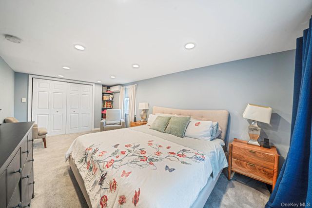 1 2nd Avenue, East Rockaway, NY 11518