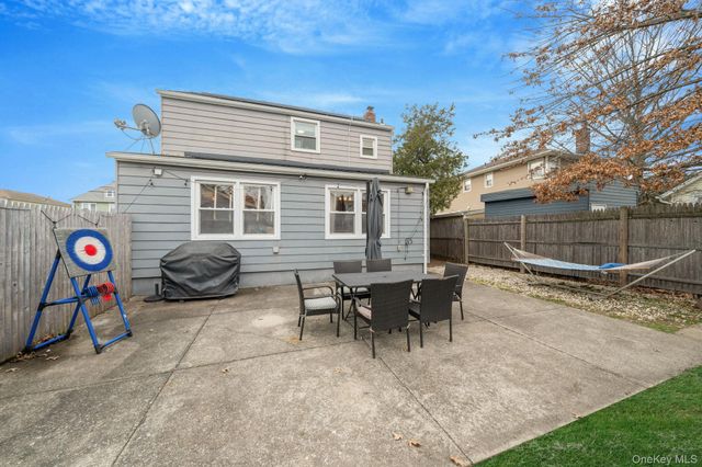 1 2nd Avenue, East Rockaway, NY 11518