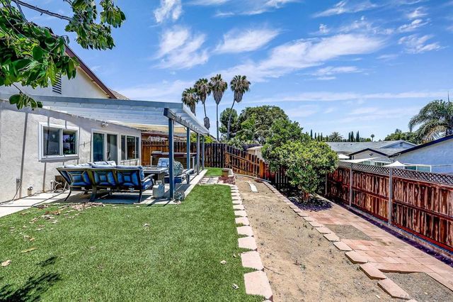 8933 Libra Dr, San Diego, CA 92126
