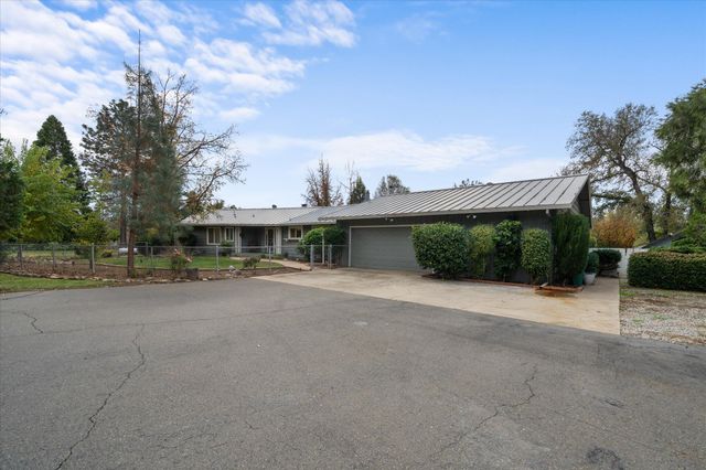 20766 Cattle Drive, Redding, CA 96003