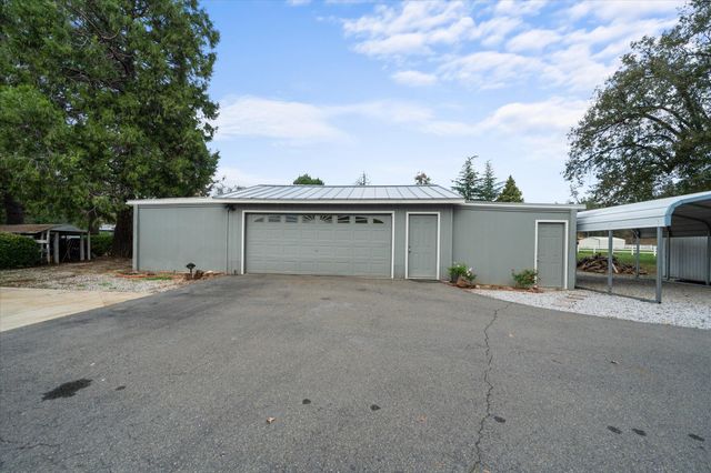 20766 Cattle Drive, Redding, CA 96003
