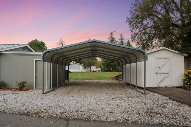 20766 Cattle Drive, Redding, CA 96003