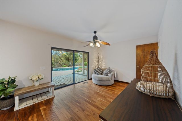 20766 Cattle Drive, Redding, CA 96003