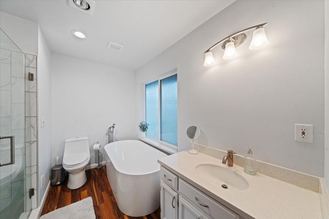 20766 Cattle Drive, Redding, CA 96003