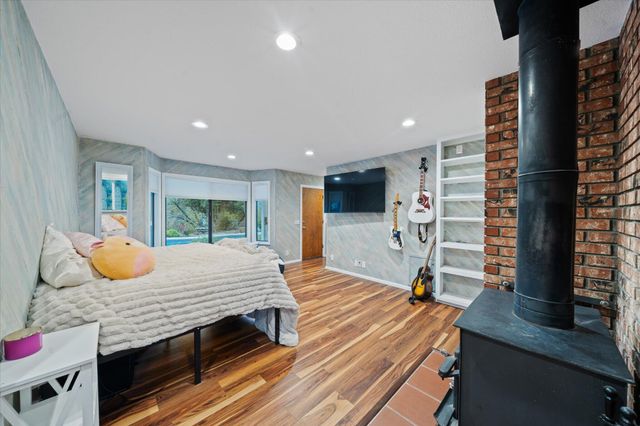 20766 Cattle Drive, Redding, CA 96003