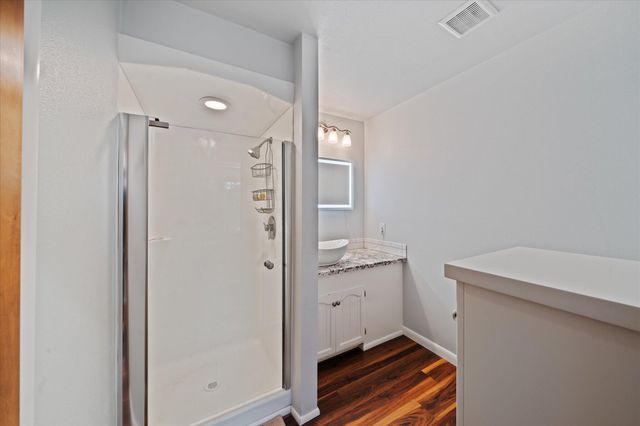 20766 Cattle Drive, Redding, CA 96003