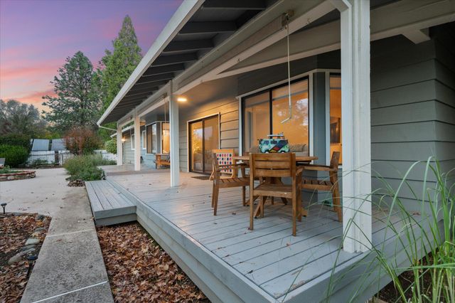 20766 Cattle Drive, Redding, CA 96003