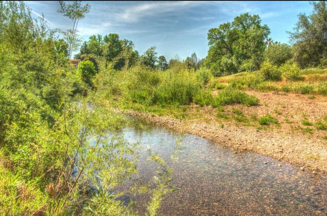 20766 Cattle Drive, Redding, CA 96003