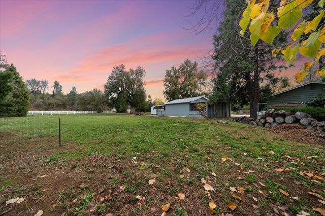 20766 Cattle Drive, Redding, CA 96003