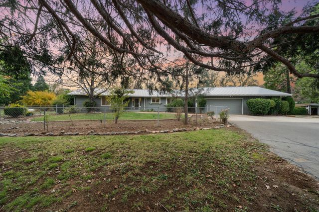 20766 Cattle Drive, Redding, CA 96003