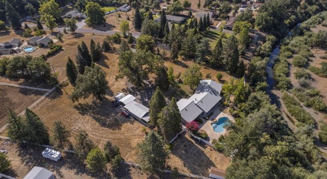 20766 Cattle Drive, Redding, CA 96003
