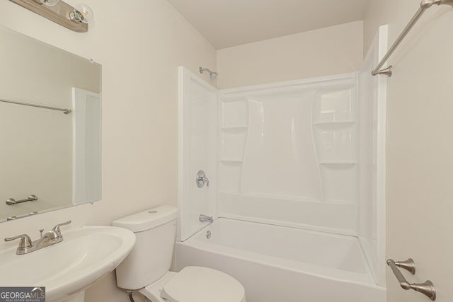 295 Adena Lane W, South Fulton, GA 30349