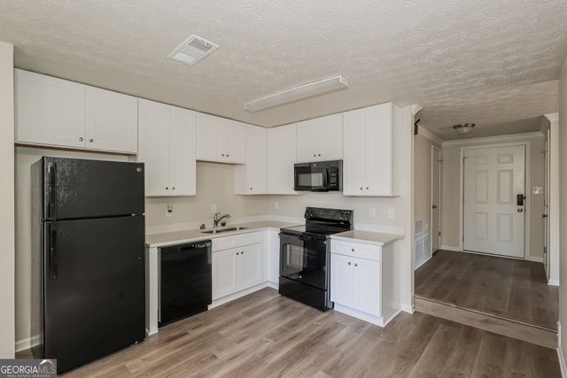 295 Adena Lane W, South Fulton, GA 30349