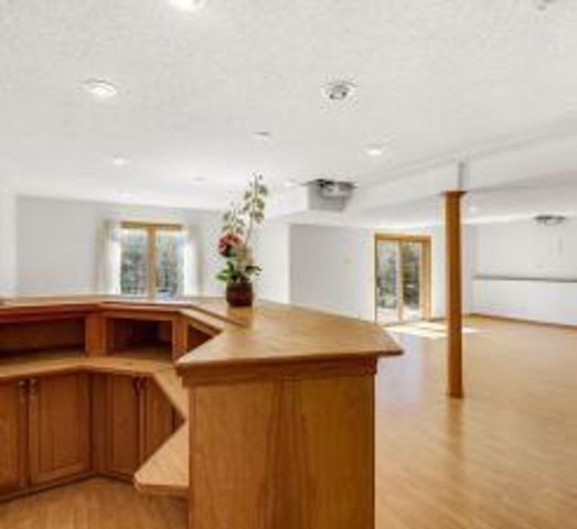 16187 Hawthorn Path, Lakeville, MN 55044