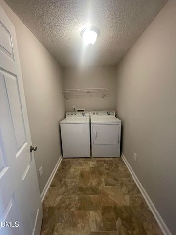 152 Rollingwood Drive, Dunn, NC 28334