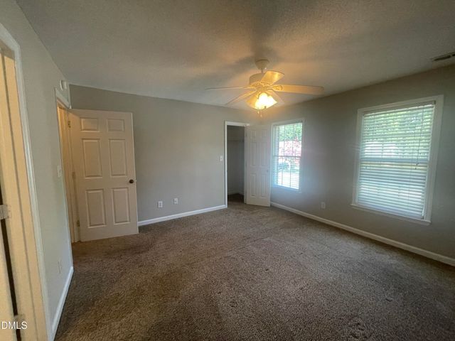 152 Rollingwood Drive, Dunn, NC 28334
