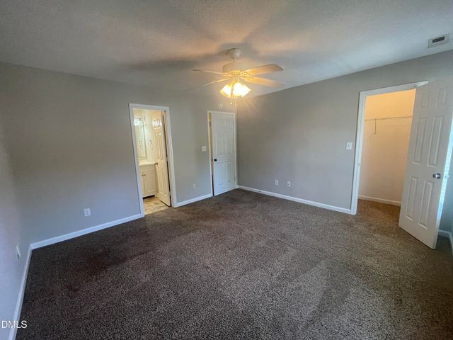 152 Rollingwood Drive, Dunn, NC 28334