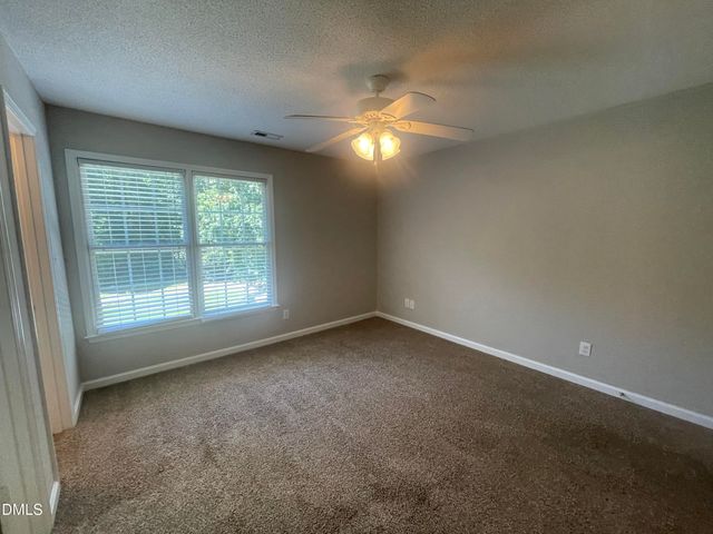 152 Rollingwood Drive, Dunn, NC 28334