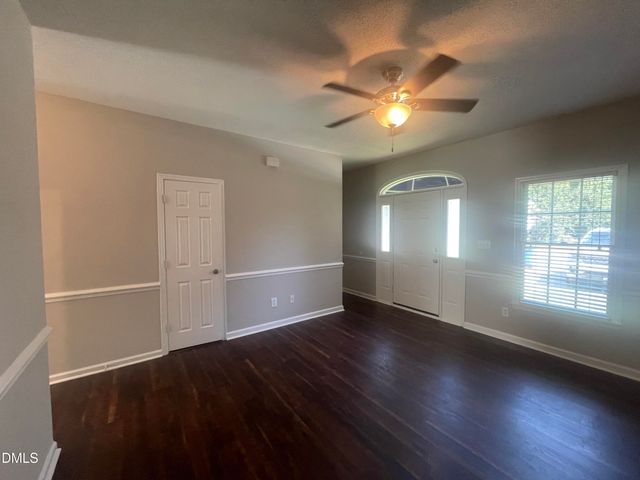 152 Rollingwood Drive, Dunn, NC 28334