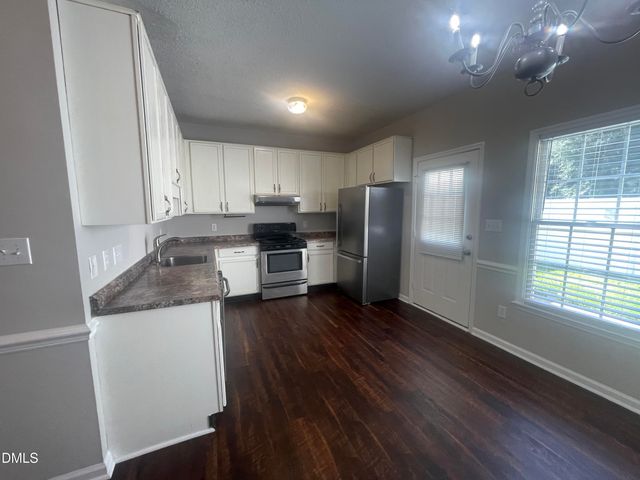 152 Rollingwood Drive, Dunn, NC 28334