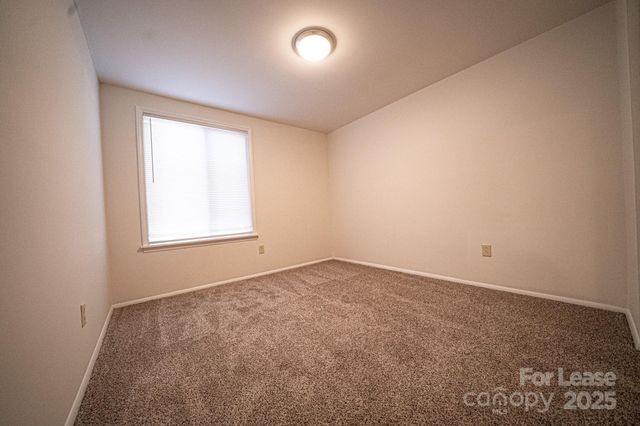 5423 Jaslie Lane, Charlotte, NC 28227