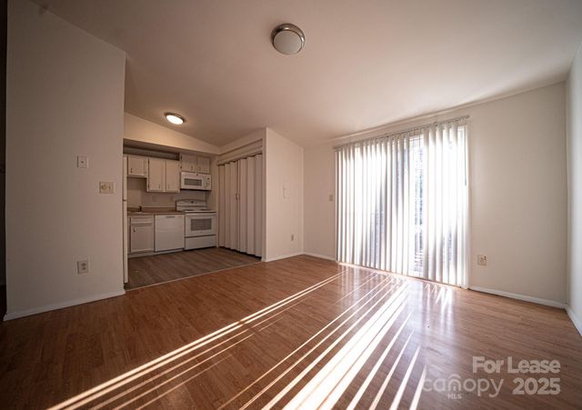 5423 Jaslie Lane, Charlotte, NC 28227