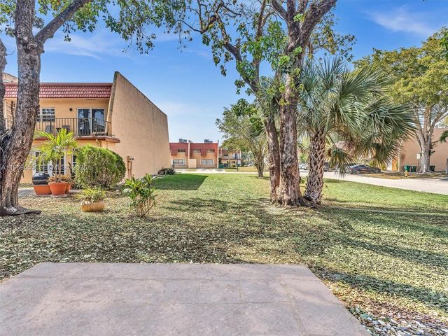 39 Ann Lee Ln 39, Tamarac, FL 33319