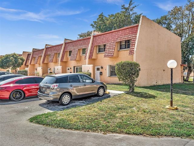 39 Ann Lee Ln 39, Tamarac, FL 33319