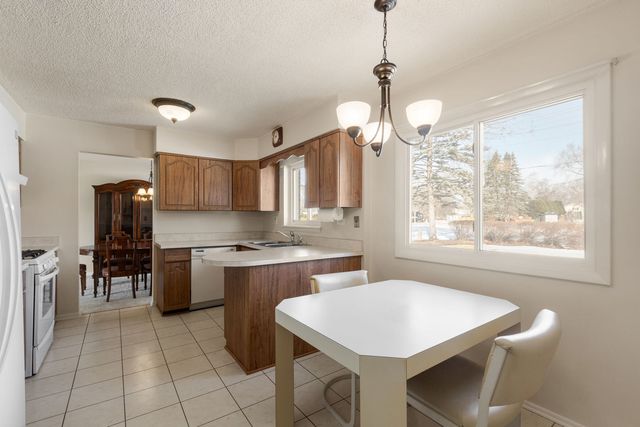 634 E Pompano Lane, Palatine, IL 60074