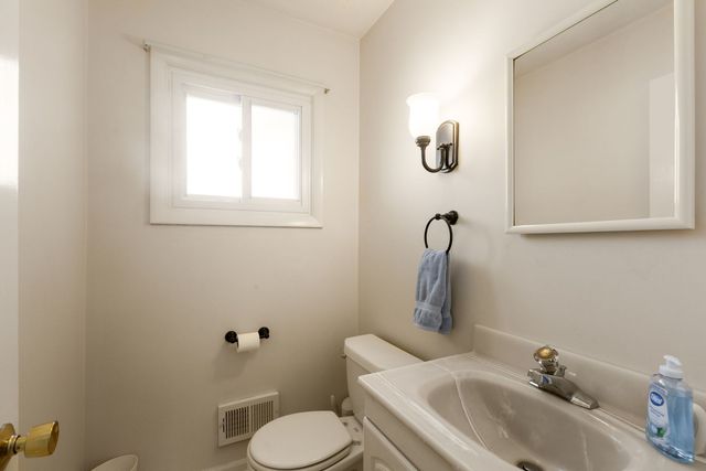 634 E Pompano Lane, Palatine, IL 60074